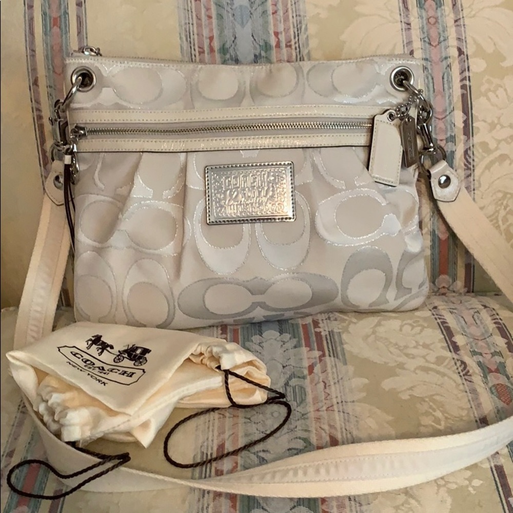 White Coach Poppy handbag